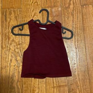 Maroon cropped exercise tank